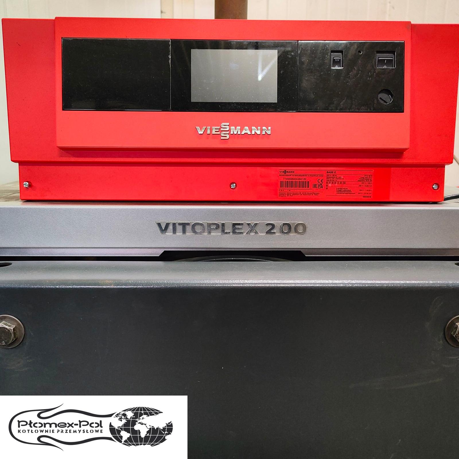 Kocioł Viessmann Vitoplex 200 o mocy 200 kW z oryginalnym palnikiem i sterownikiem.